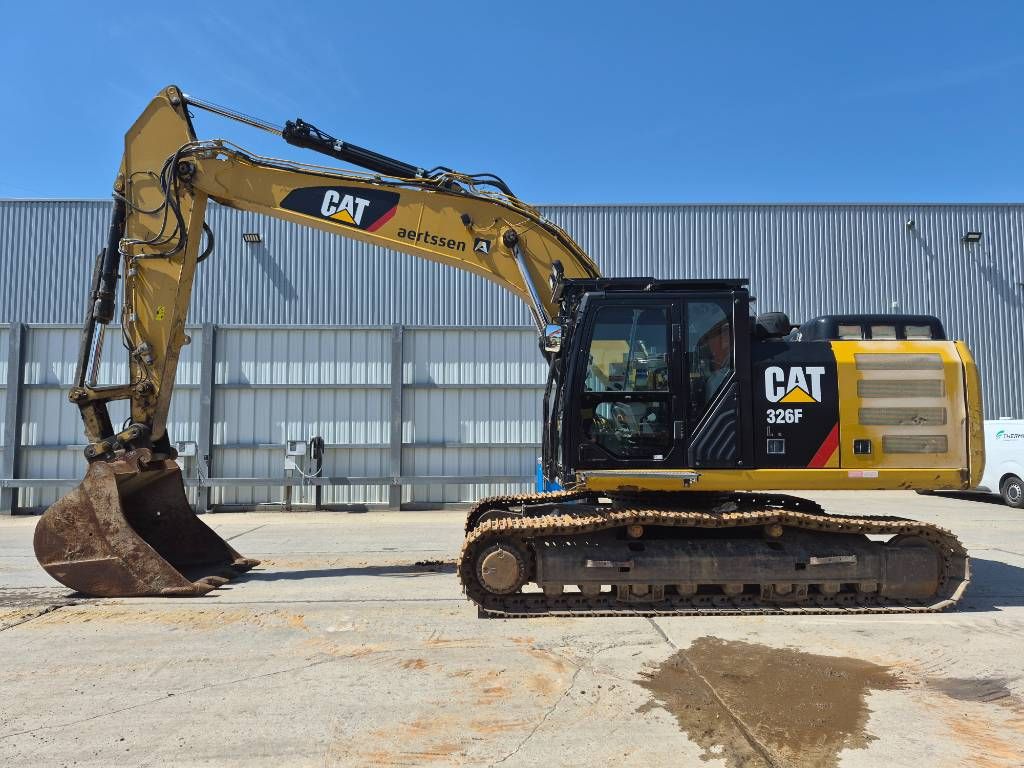 CAT 326FL