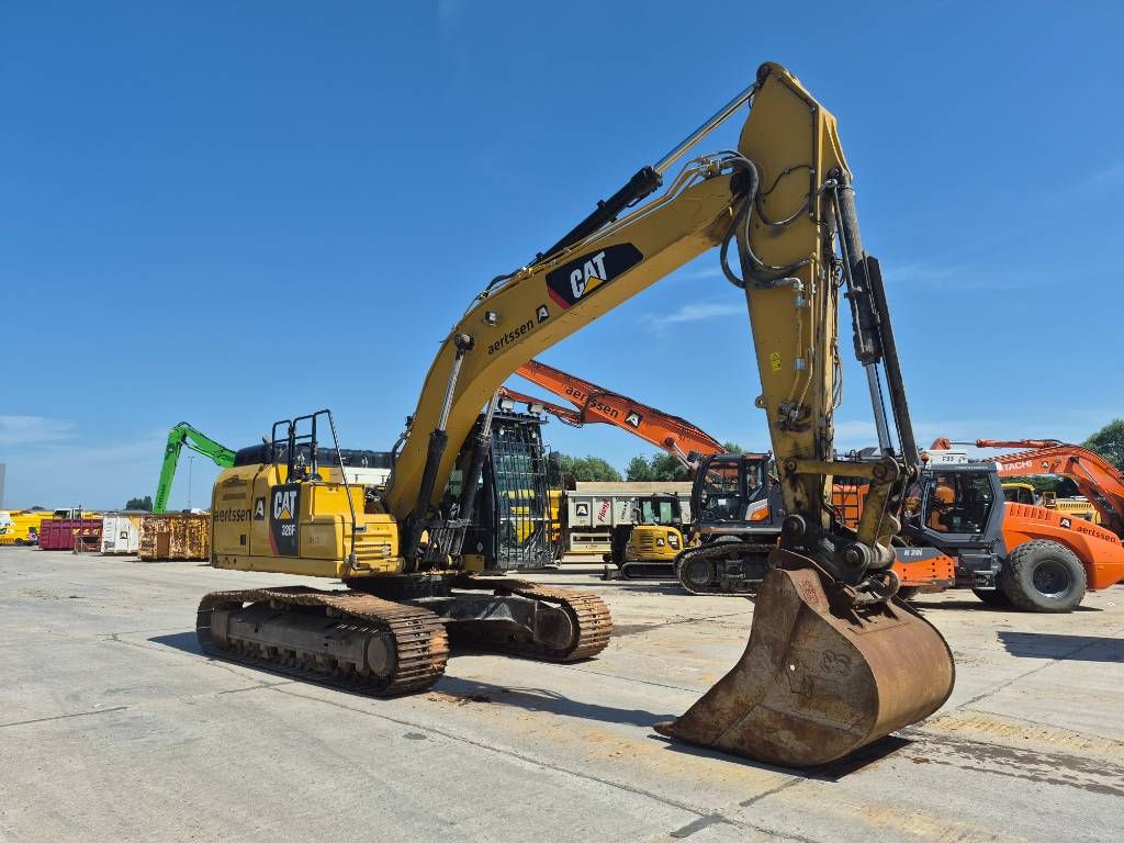 CAT 326FL