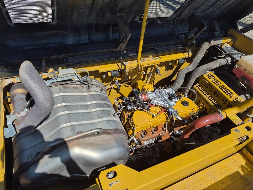 CAT 326FL