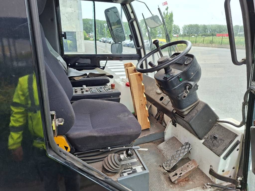 Bucher Citycat5000