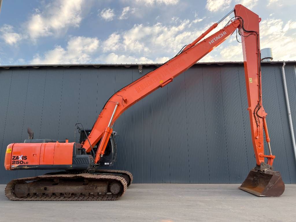 Hitachi ZX250LC-5B Long Reach
