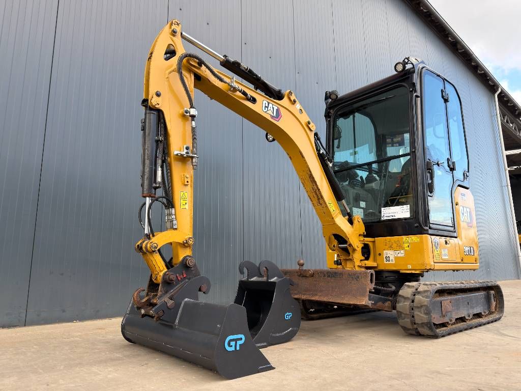 CAT 301.8