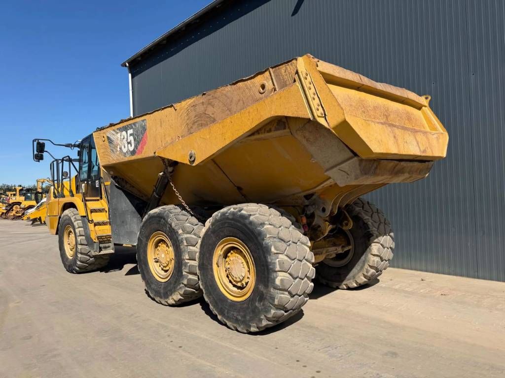 CAT 735 04A