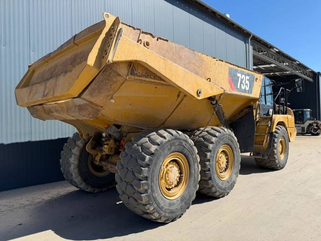 CAT 735 04A