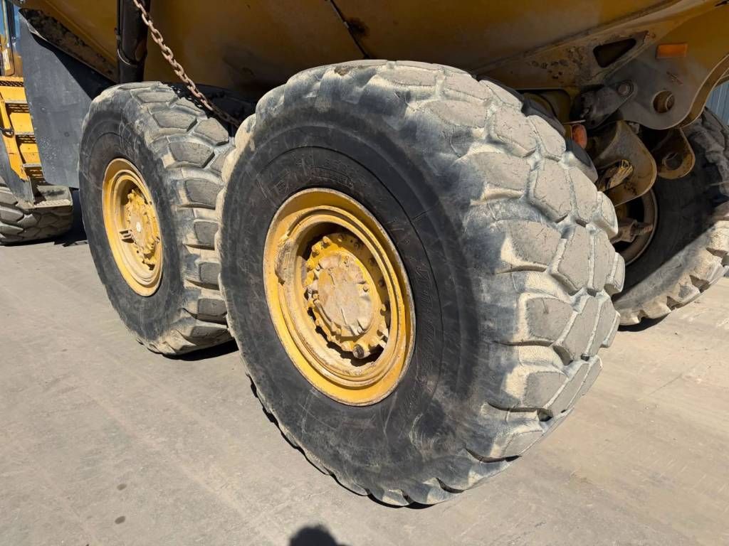 CAT 735 04A