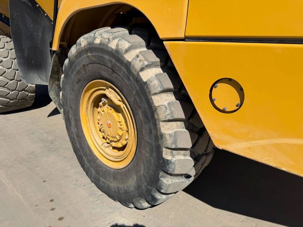 CAT 735 04A