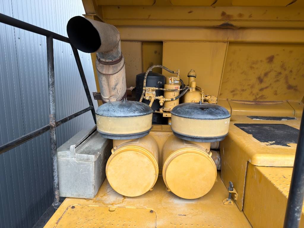 CAT 775E