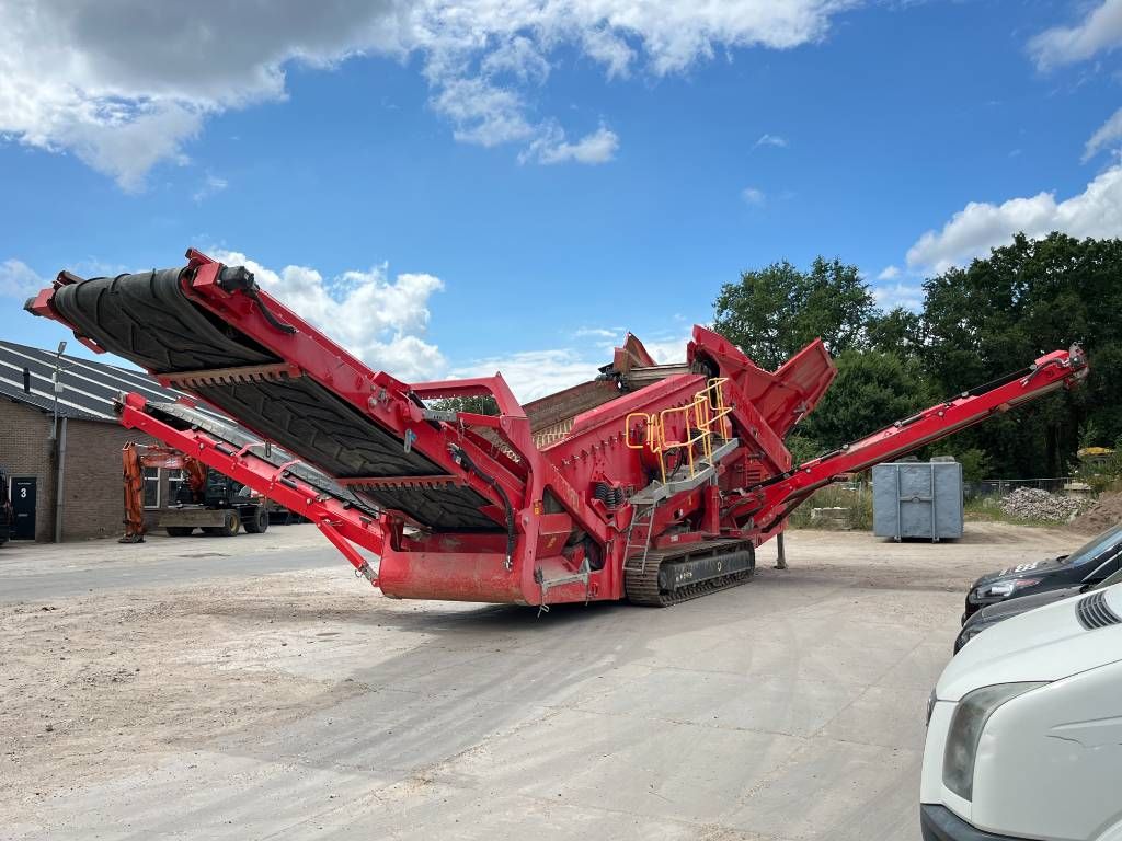 McCloskey R230 - Good Overall Condition / CE Certified