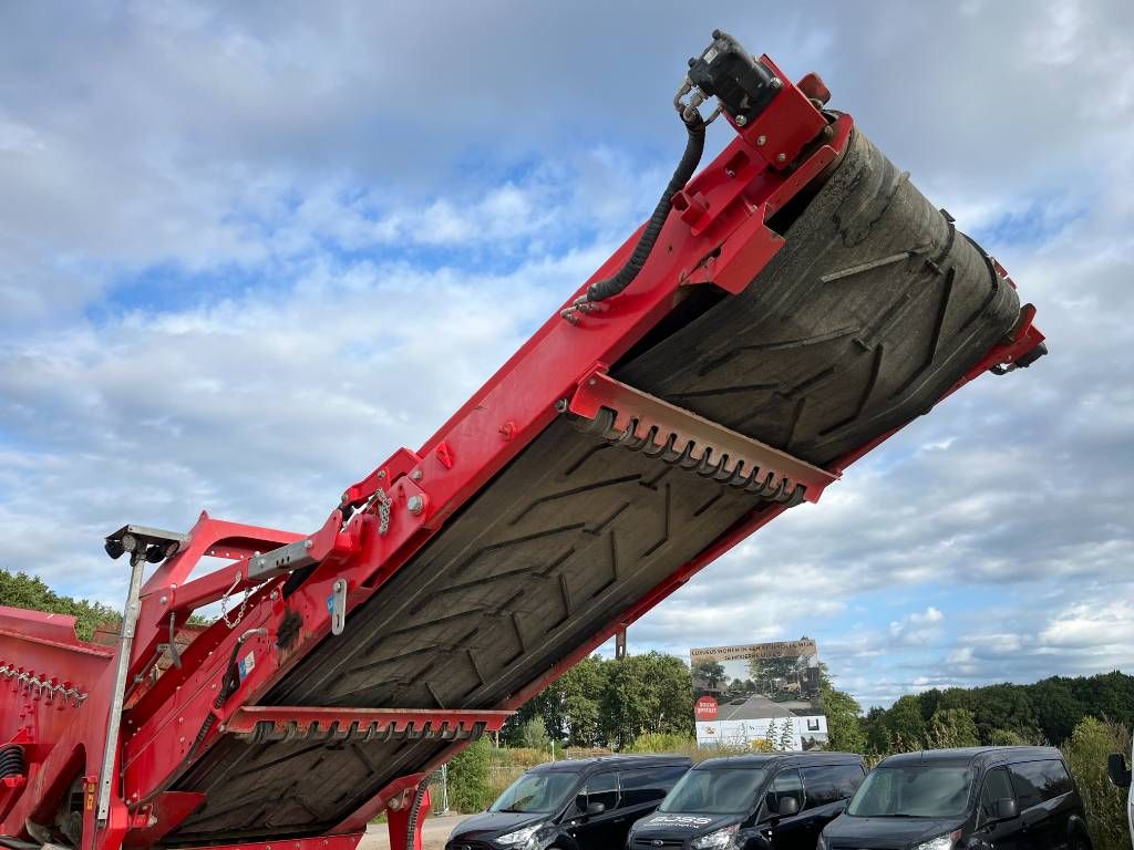 McCloskey R230 - Good Overall Condition / CE Certified