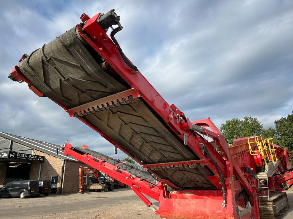 McCloskey R230 - Good Overall Condition / CE Certified