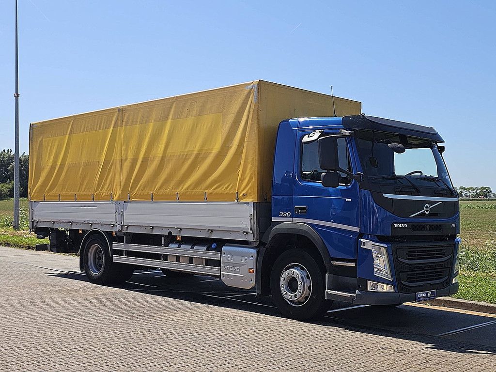 VOLVO FM 330 dropsides taillift
