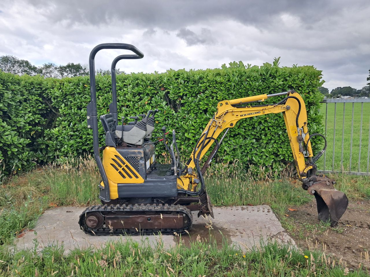 Minigraver New Holland E9SR / Minikraan / Graafmachine