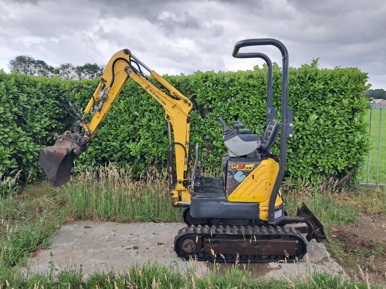 Minigraver New Holland E9SR / Minikraan / Graafmachine