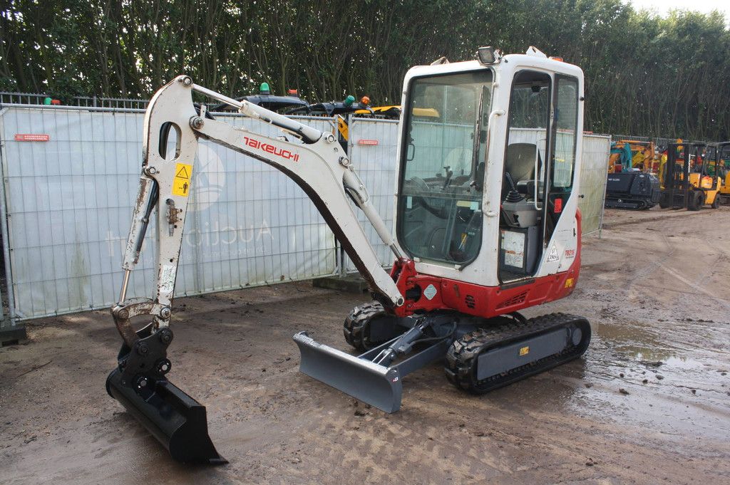 Mini excavator Takeuchi TB216 Diesel 11.5kW 2016