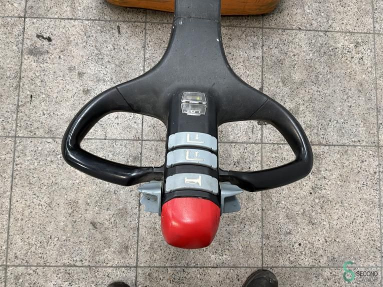 Pallet trucks Electric Still ECU16 2018
