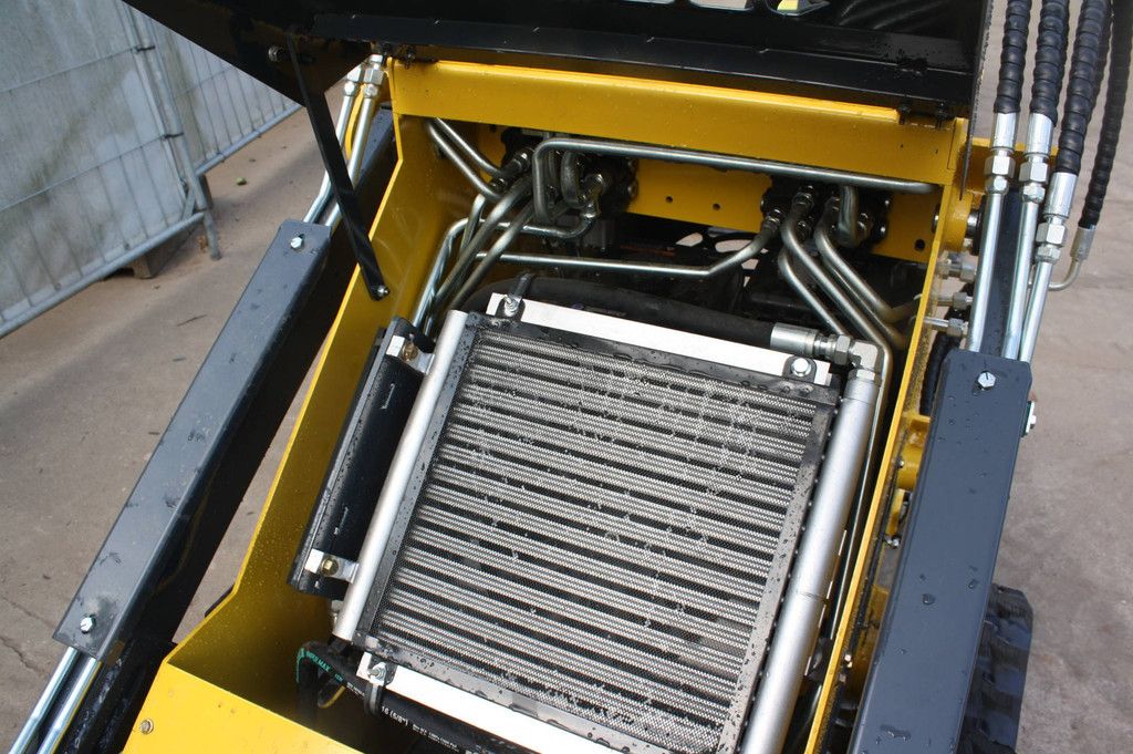 Skid steer loader ZJ-380 Petrol 13hp 2026 Demo