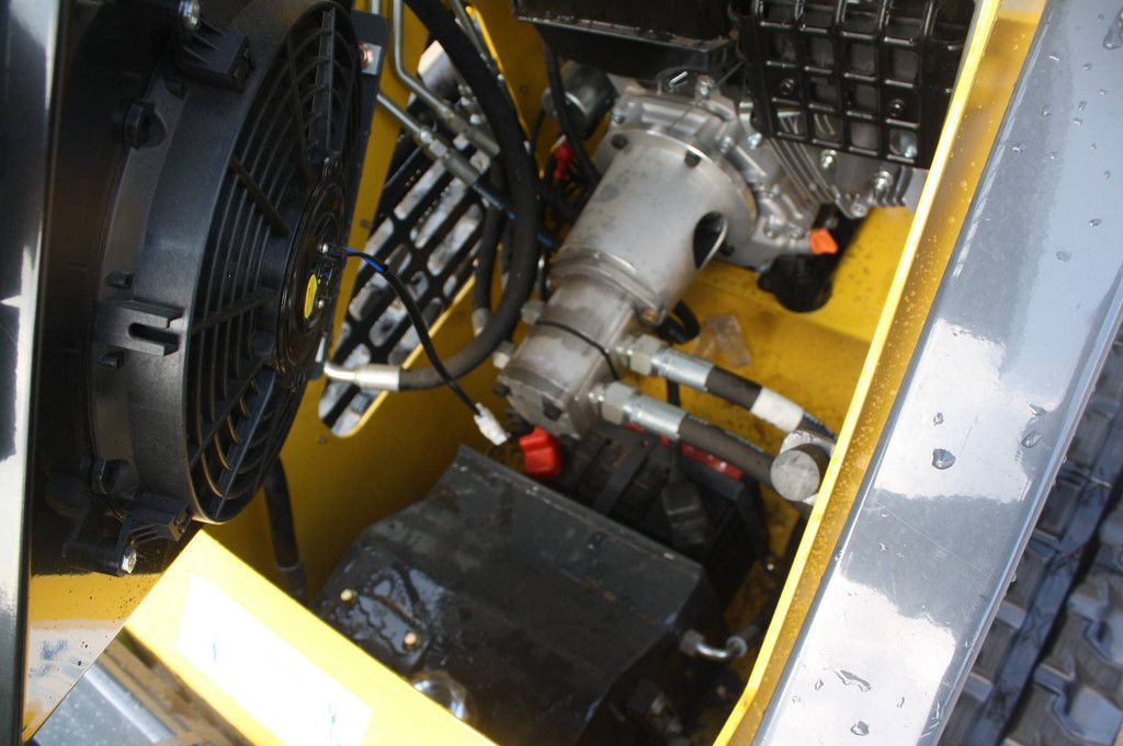 Skid steer loader ZJ-380 Petrol 13hp 2026 Demo