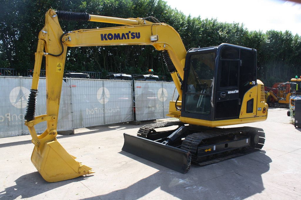 Crawler excavator Komatsu PC70-8 Diesel 51kW 2016