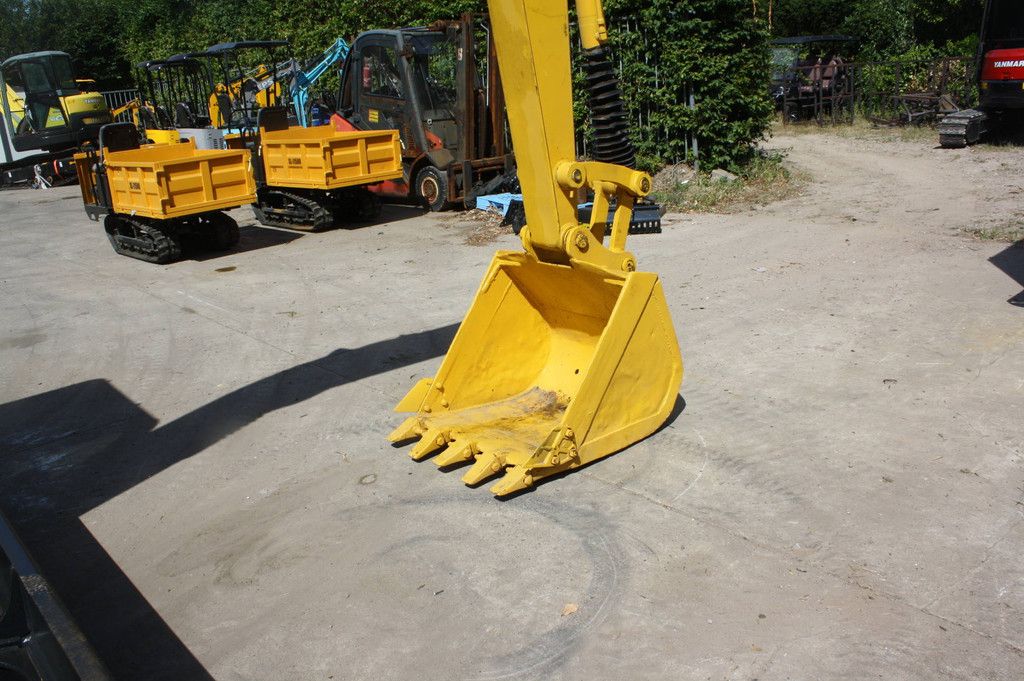 Crawler excavator Komatsu PC70-8 Diesel 51kW 2016