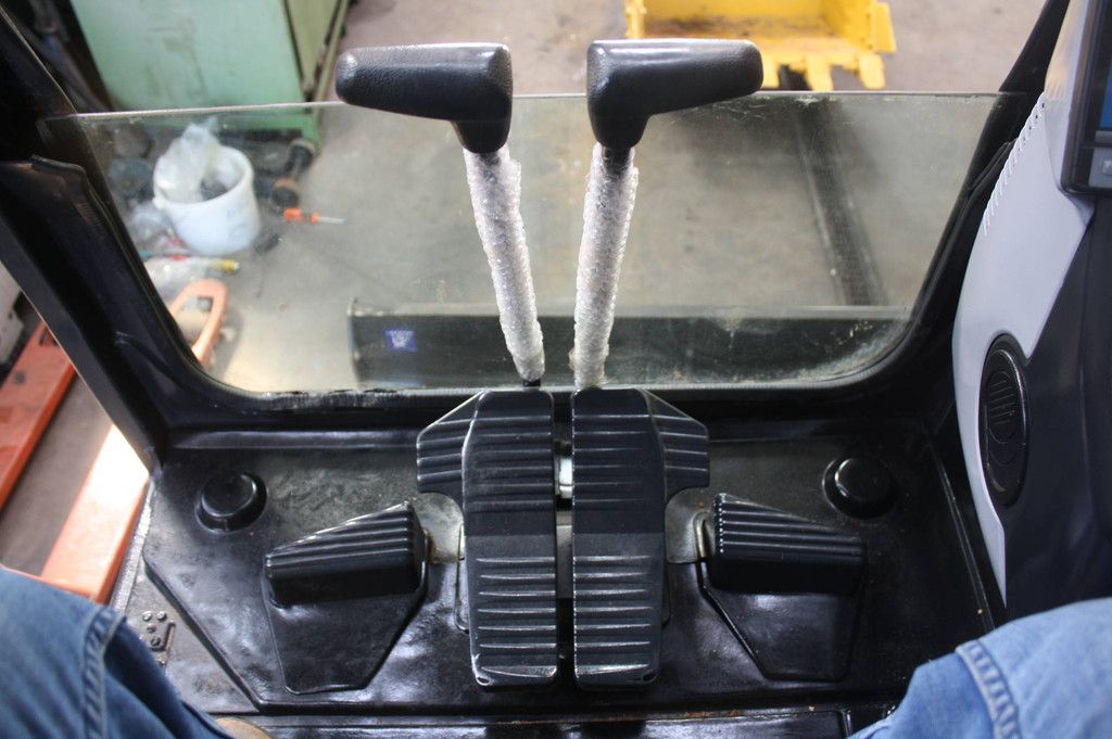 Crawler excavator Komatsu PC70-8 Diesel 51kW 2016
