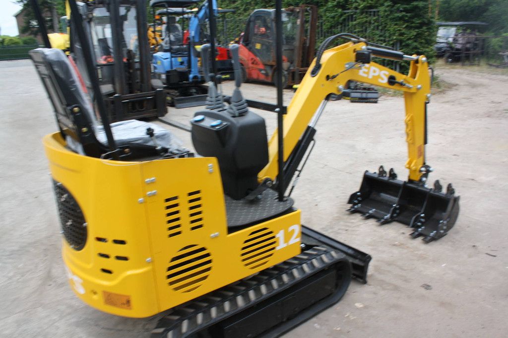 Mini excavator EPS Nuoman NM-E12 Diesel 7kW 2026 Demo