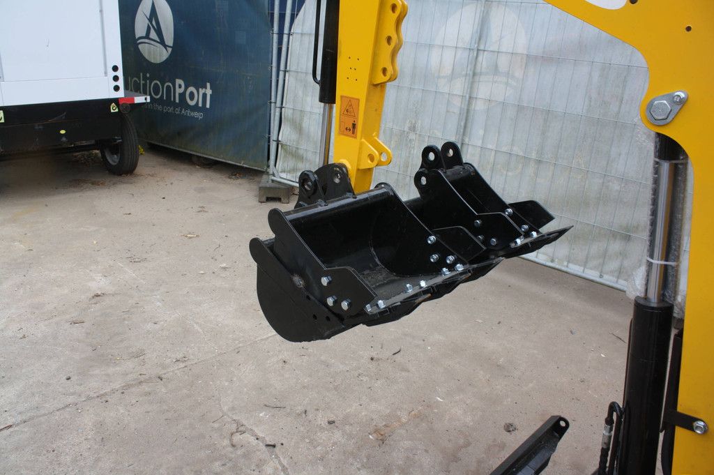 Mini excavator EPS Nuoman NM-E12 Diesel 7kW 2026 Demo