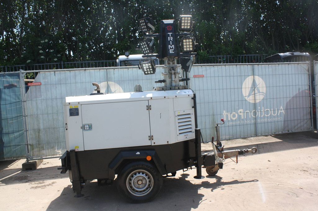 Light pole Trime X-Hybrid Diesel 2019
