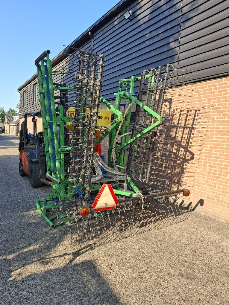 Ecobuster wiedeg met zaaimachine