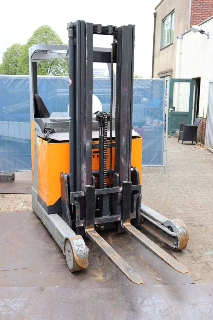 Reach Truck Still FM-X25 Electric 2500kg 5.73m 2010