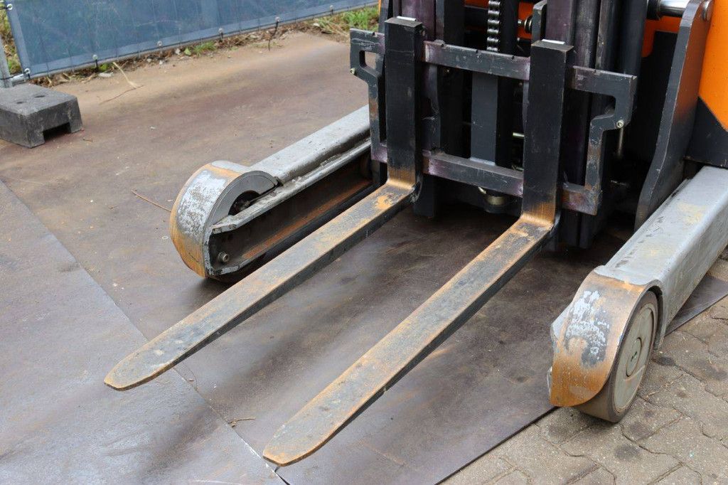 Reach Truck Still FM-X25 Electric 2500kg 5.73m 2010