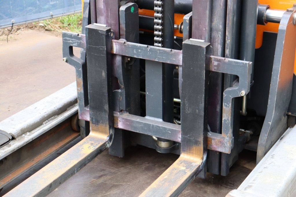 Reach Truck Still FM-X25 Electric 2500kg 5.73m 2010