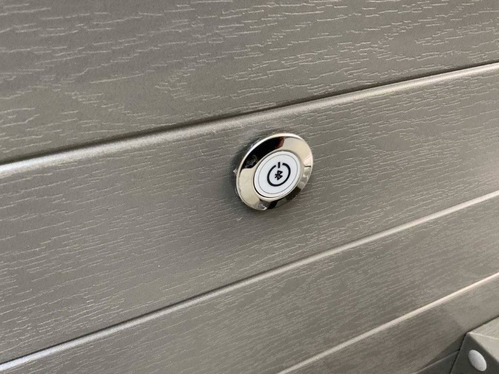 Jacuzzi London mit nordischer Isolierung, 5 Personen, Neu