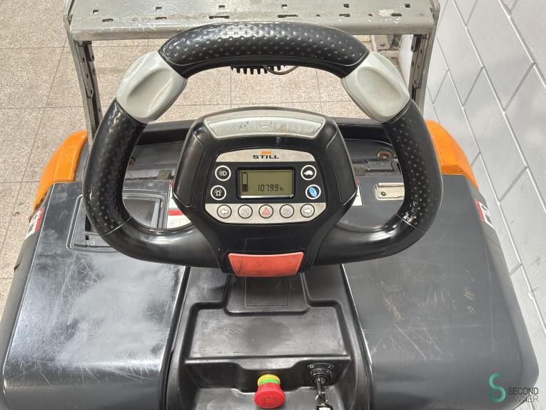Tractors Electric Still LTX50 2018