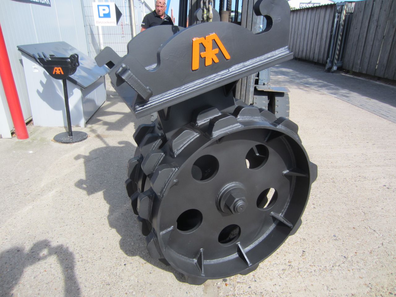Verdichtingswiel VDW-600/896-30T-CW40