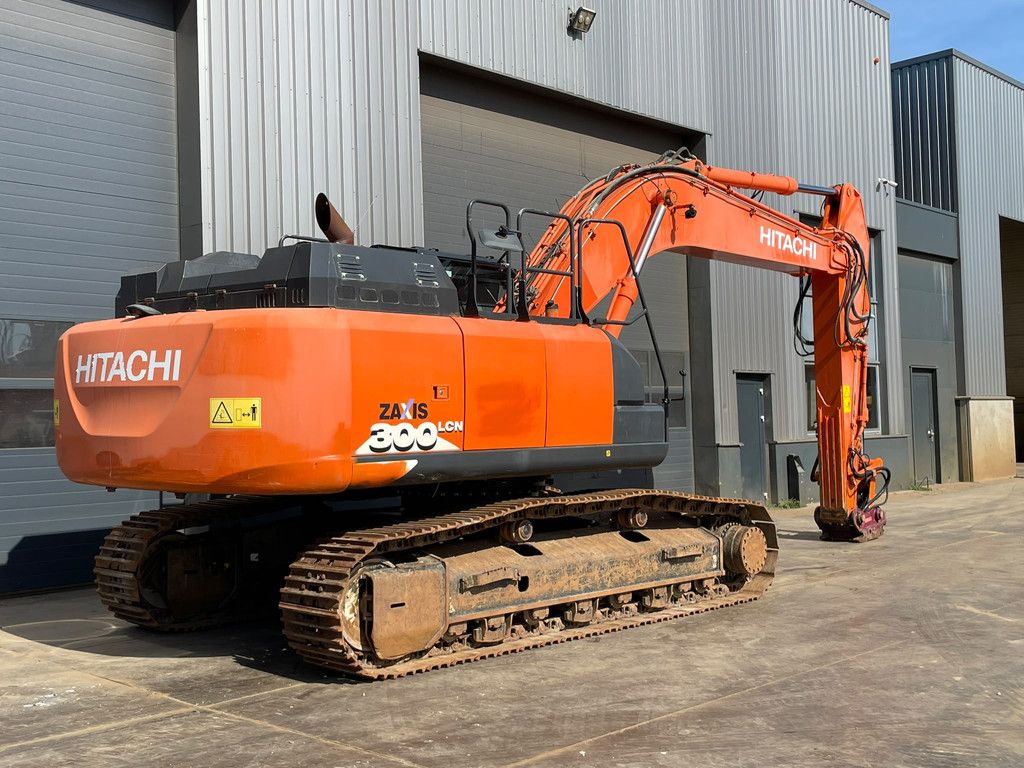 Hitachi ZX300LCN-6