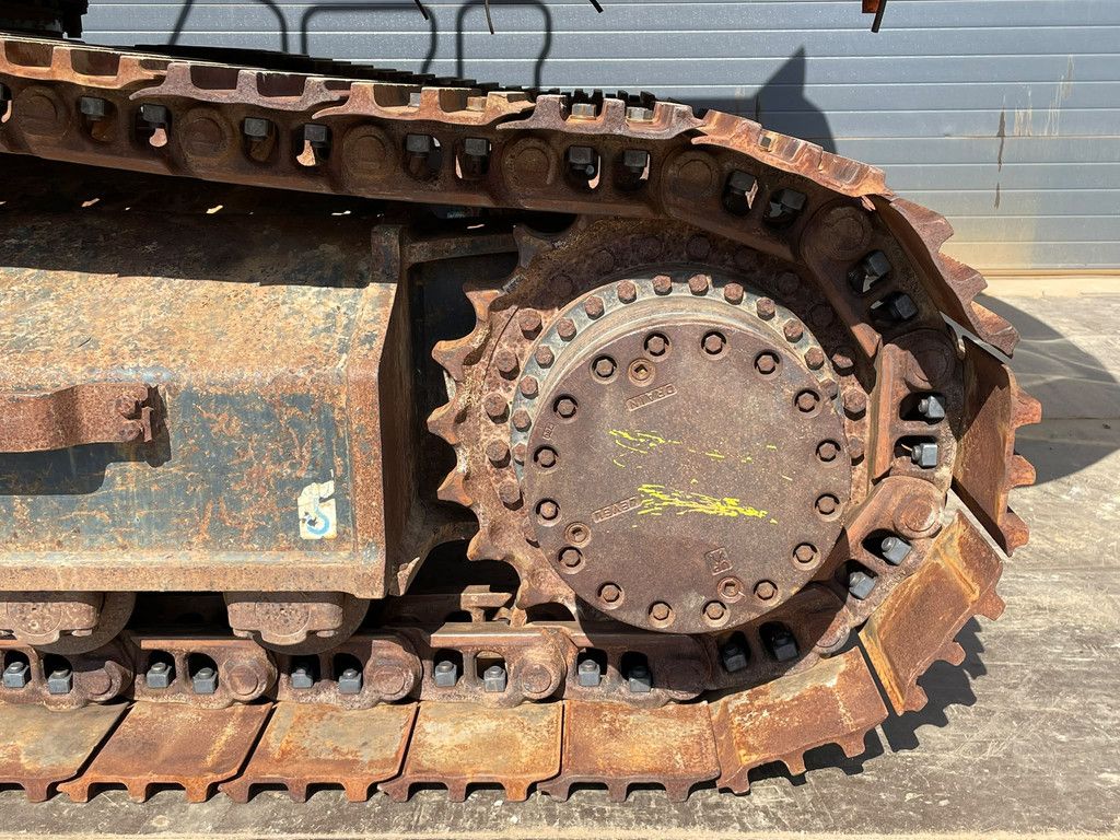 Hitachi ZX300LCN-6