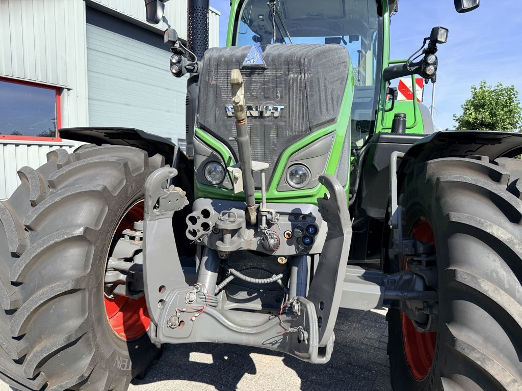 Fendt 718 Vario S4 PowerPlus