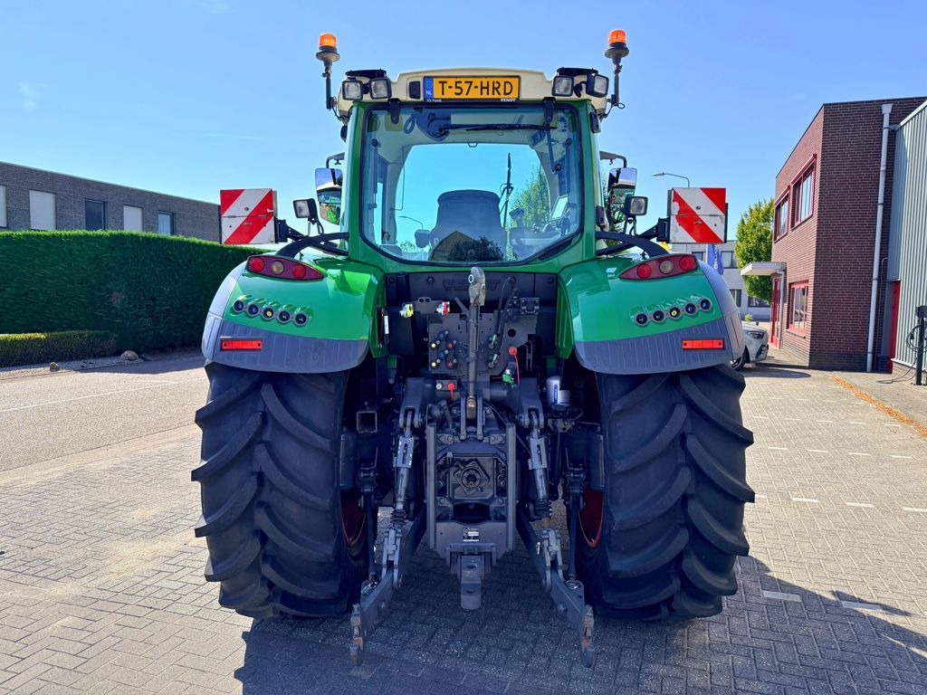 Fendt 718 Vario S4 PowerPlus