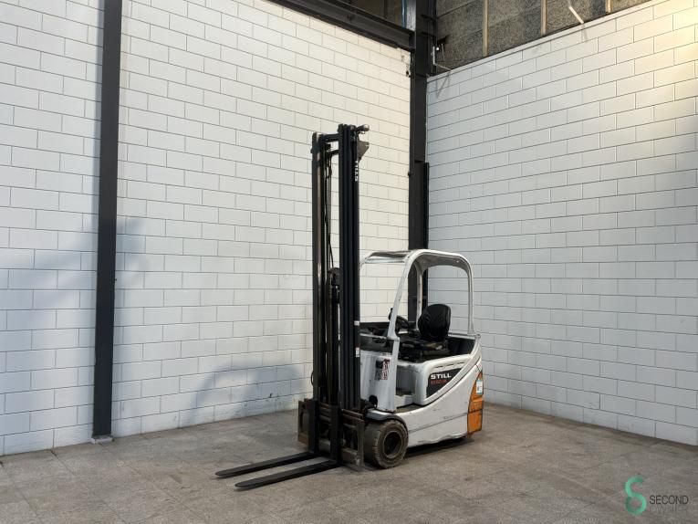 Forklifts Electric Still RX20-18 2015 Battery 2023 Triplex