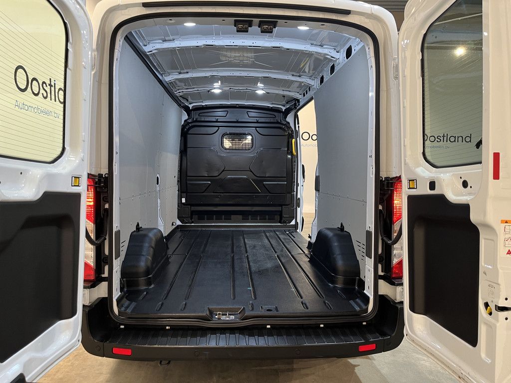 Ford Transit 350 2.0 TDCI L3H2 Trend 130 PK Automaat / Euro 6 / Airco / PDC / Cruise Control / 3-Zits / 60.500 KM !!