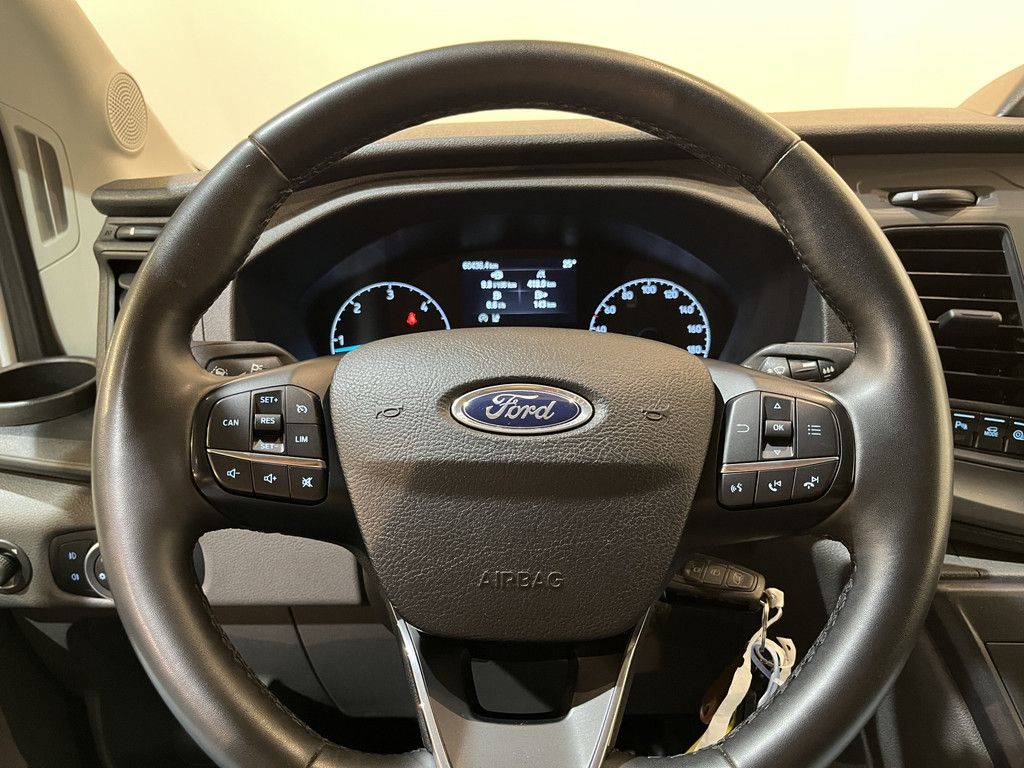 Ford Transit 350 2.0 TDCI L3H2 Trend 130 PK Automaat / Euro 6 / Airco / PDC / Cruise Control / 3-Zits / 60.500 KM !!