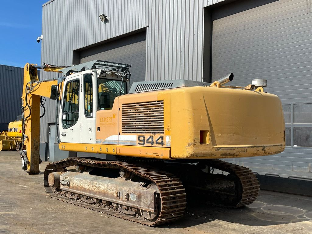 Liebherr R944C