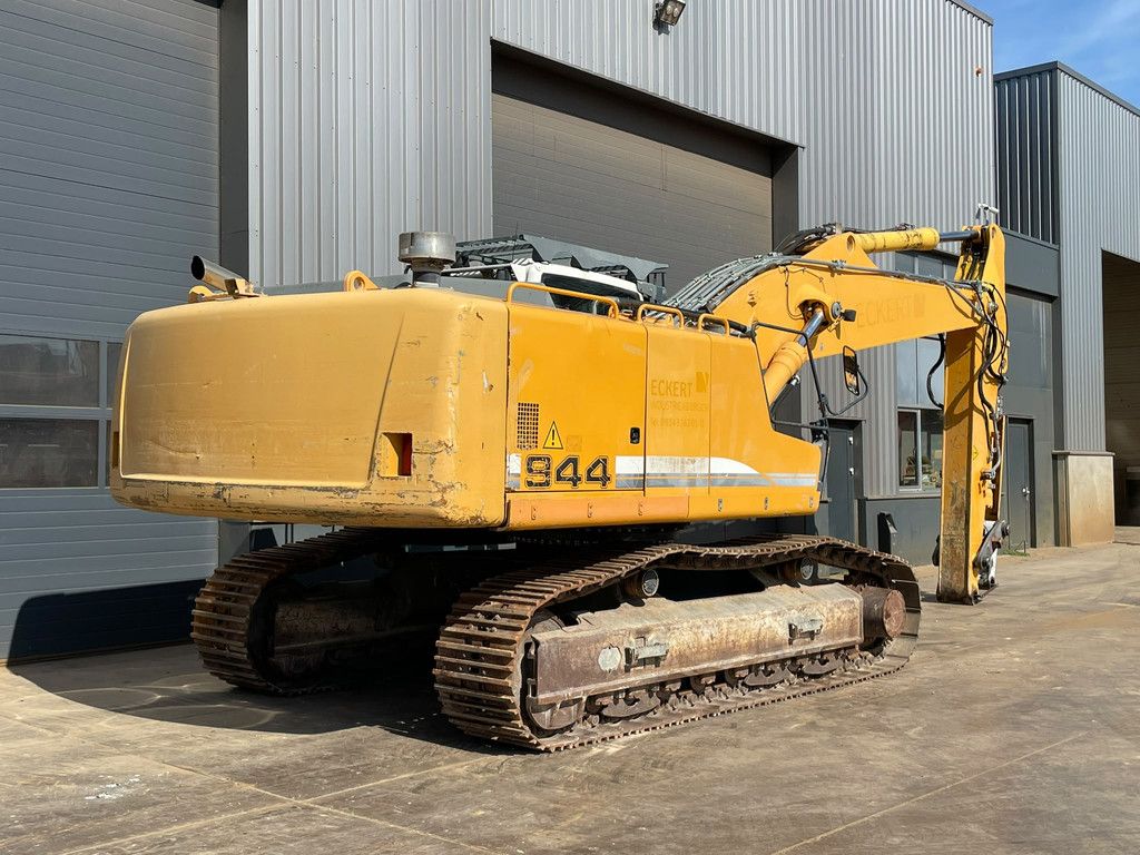 Liebherr R944C