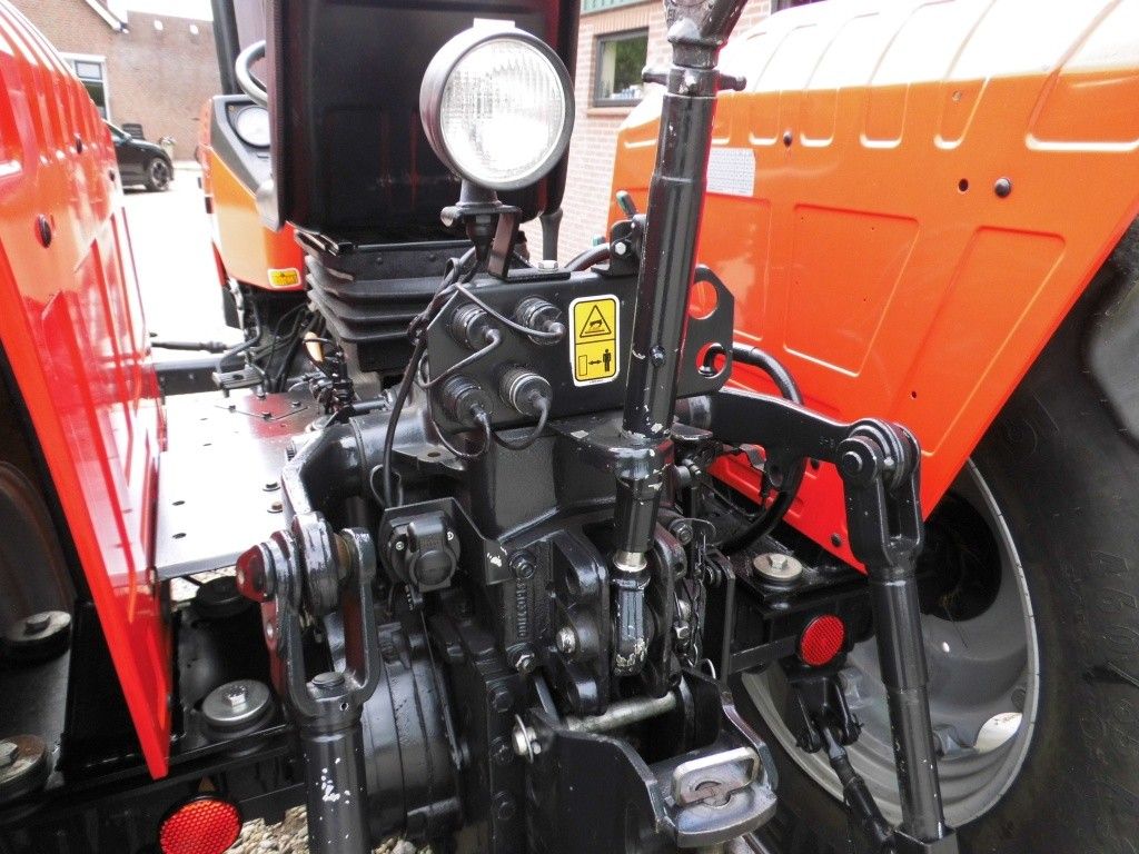 Sam Deutz Fahr plorer 95