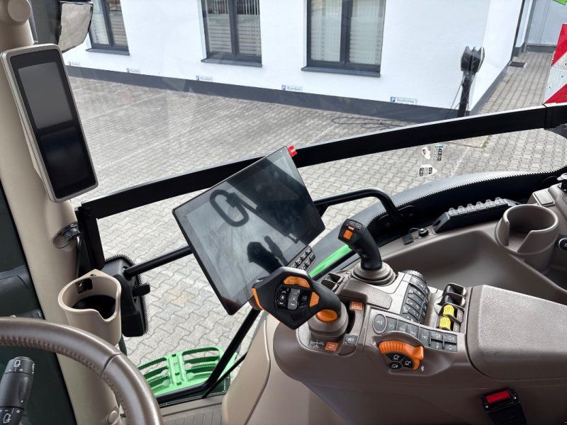 John Deere 6R215 *Nur 891 Stunden*