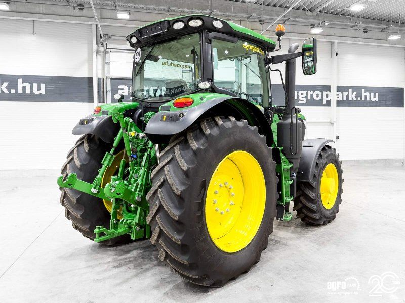 John Deere 6175R