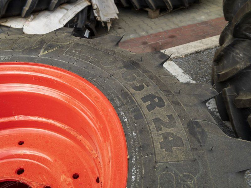 Michelin 440/65 R24 UND 540/65 R34 MULTIBIB