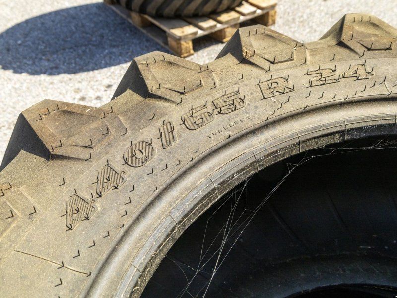 Trelleborg 440/65 R24 TM 800