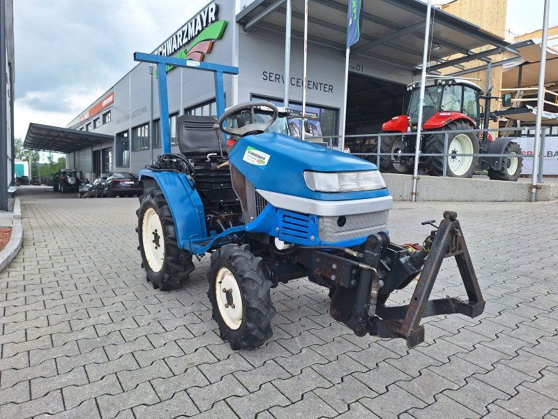 Iseki Allradtraktor