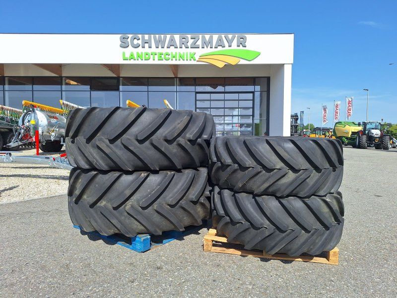 Michelin 600/65R34+480/65R24 Kompletträder